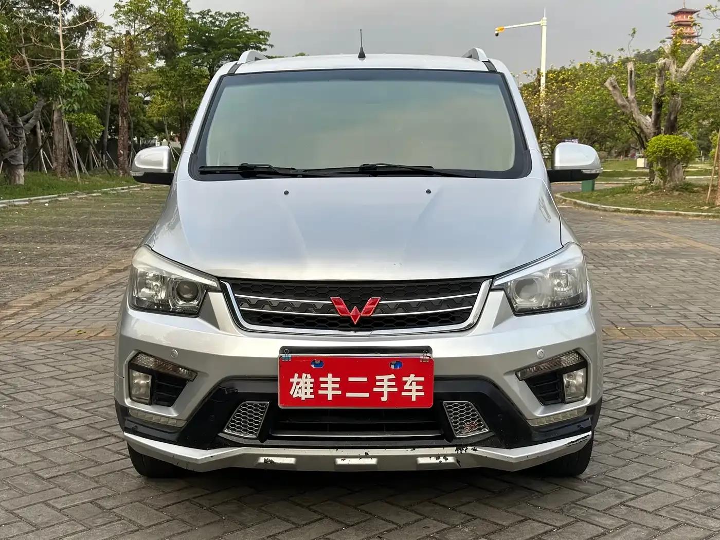 Wuling Hongguang 2016 1.5L S1 Premium Edition (National V Emission Standard) — миниатюра 2