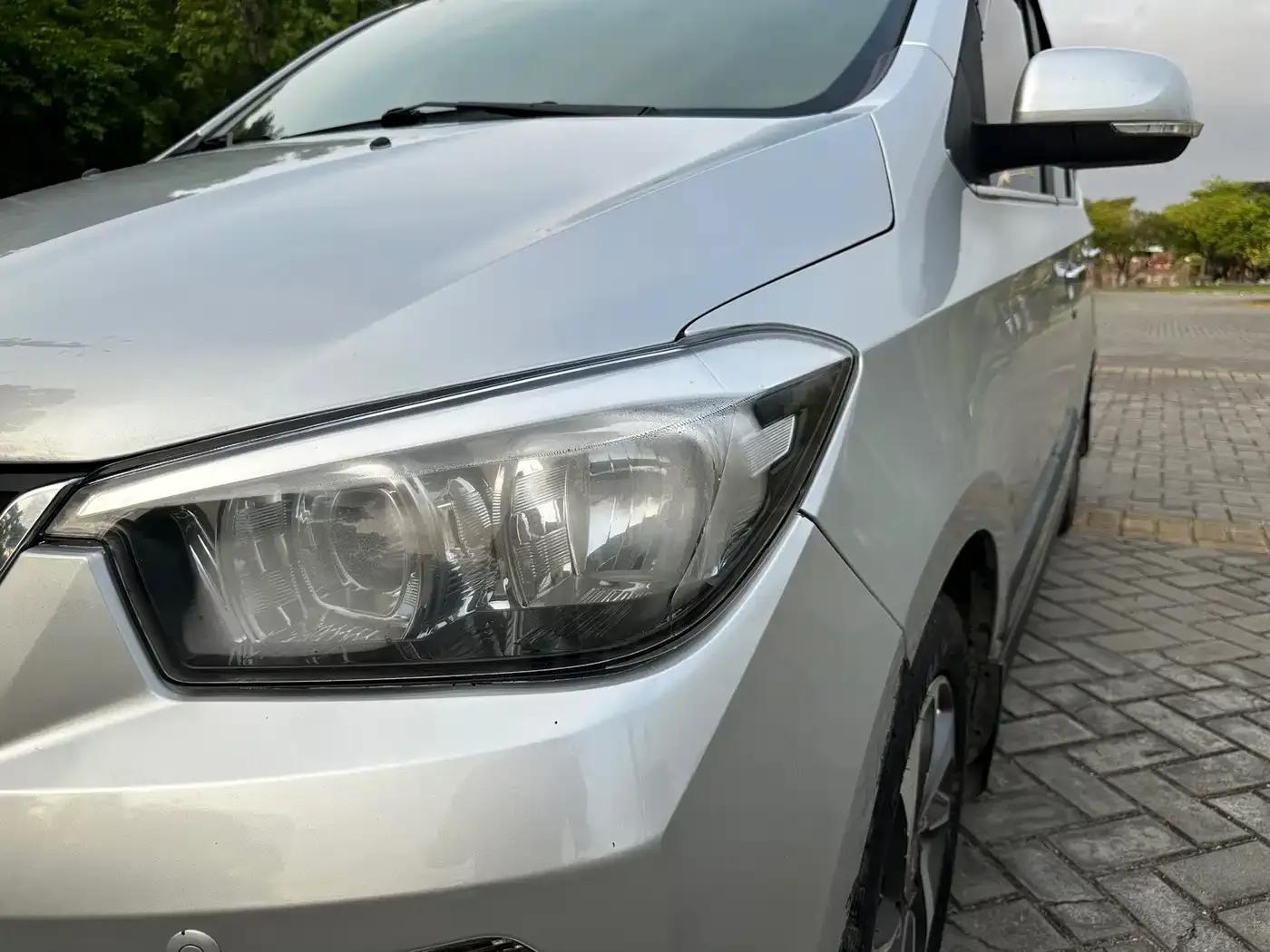 Wuling Hongguang 2016 1.5L S1 Premium Edition (National V Emission Standard) — миниатюра 8