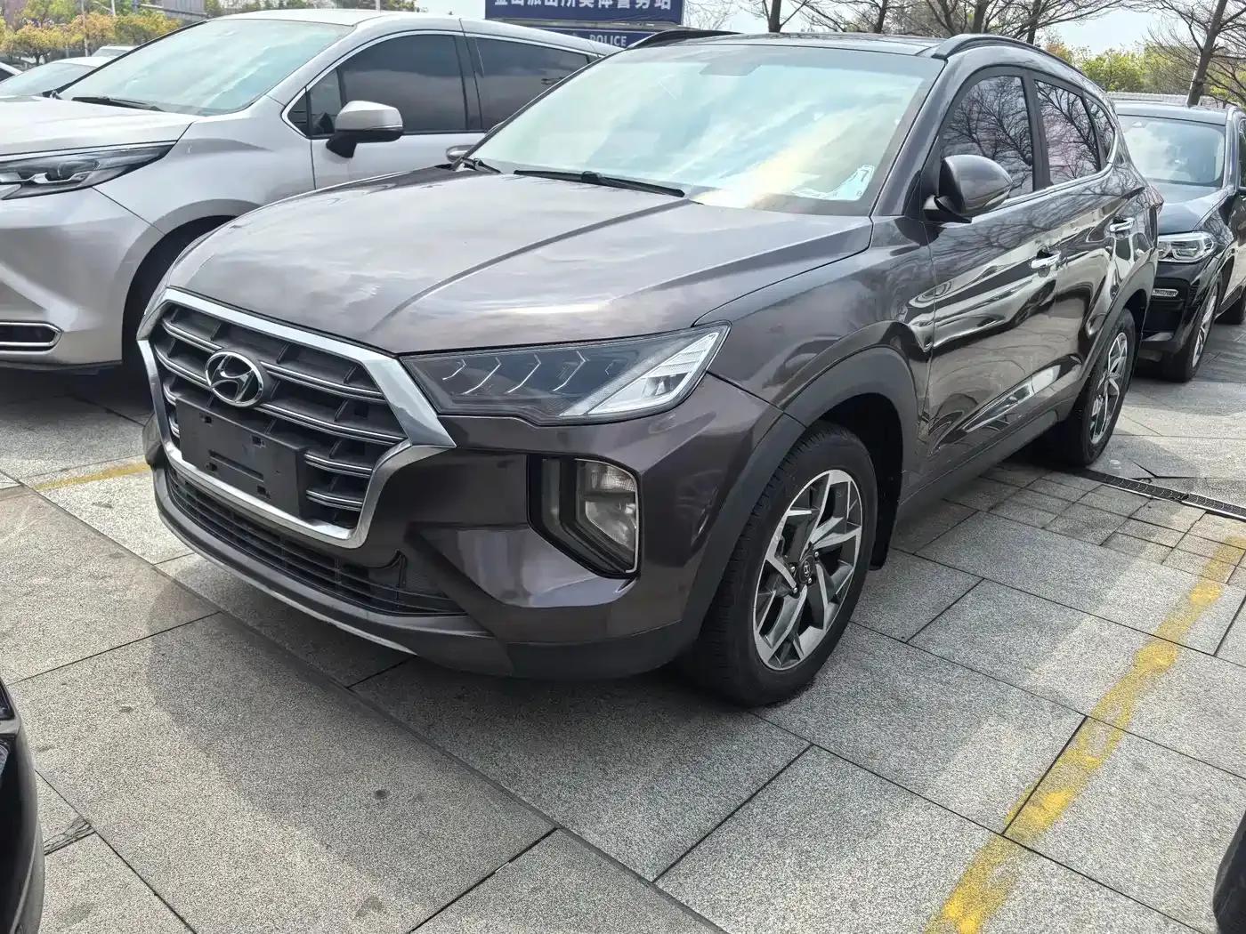 Tucson 2019 280TGDi Dual-Clutch Two-Wheel Drive Fashion Edition (National V Emission Standard) — миниатюра 1