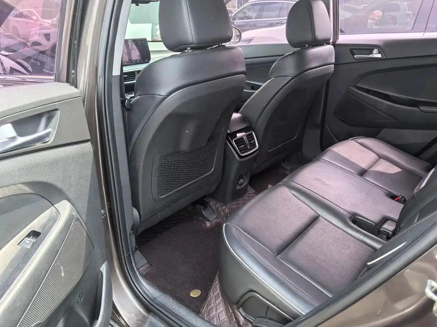 Tucson 2019 280TGDi Dual-Clutch Two-Wheel Drive Fashion Edition (National V Emission Standard) — миниатюра 8