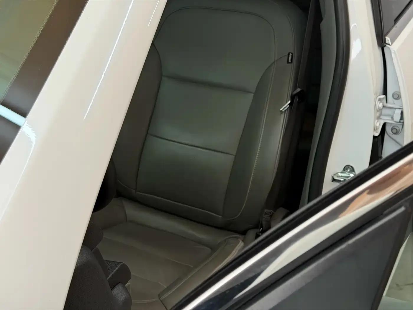 2014 Chevrolet Malibu 2.0L Automatic Luxury Edition — миниатюра 20