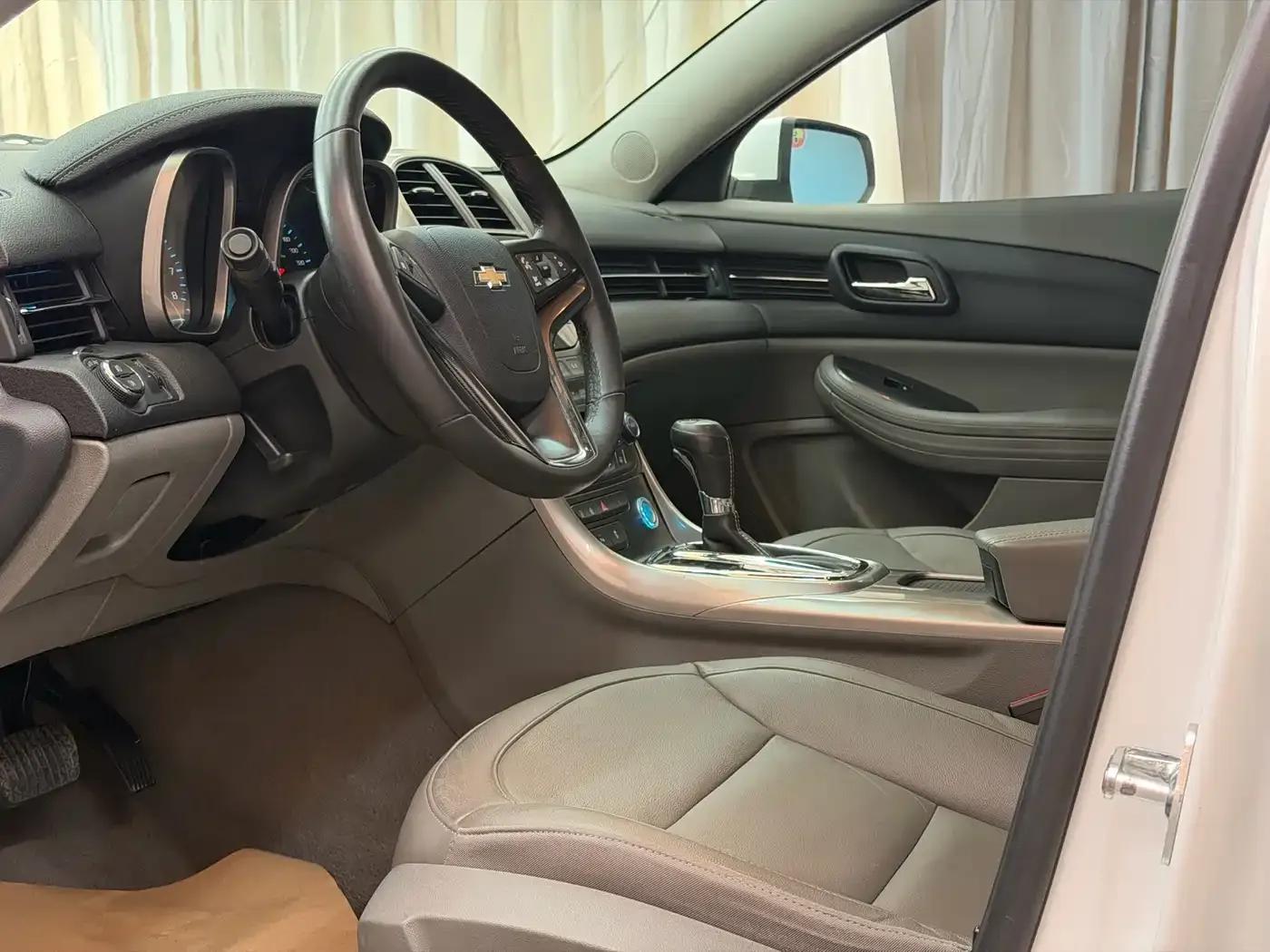 2014 Chevrolet Malibu 2.0L Automatic Luxury Edition — миниатюра 5