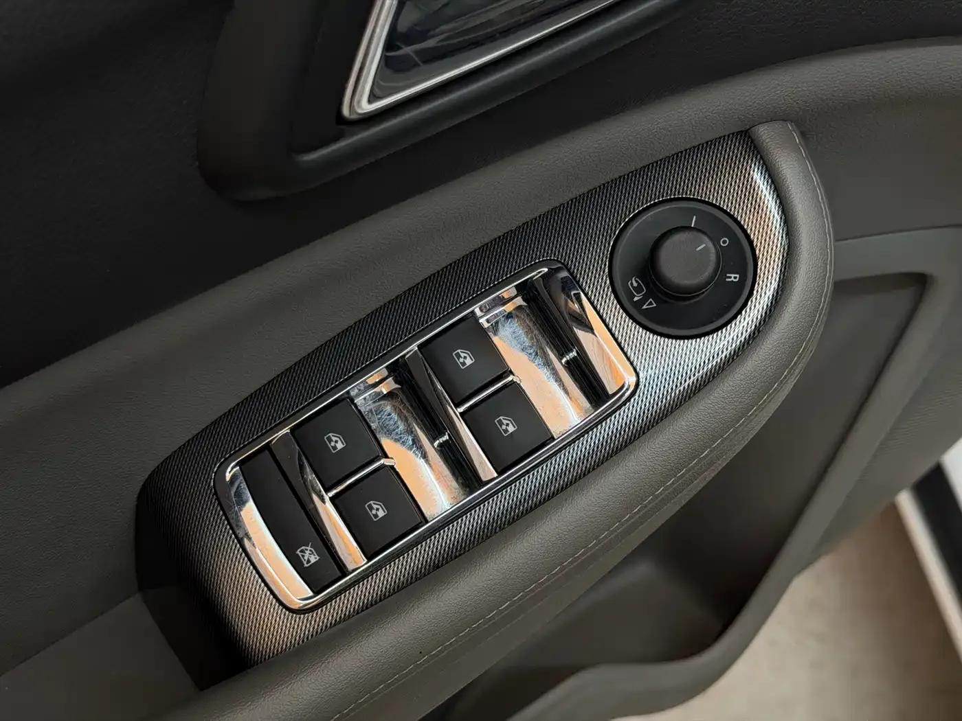 2014 Chevrolet Malibu 2.0L Automatic Luxury Edition — миниатюра 9