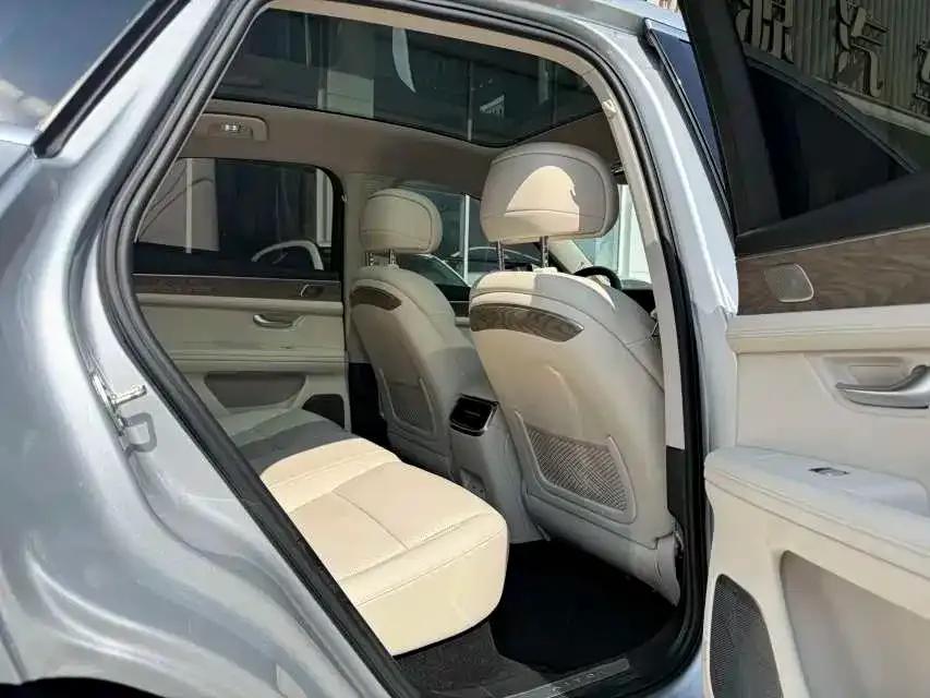Wenjie M5 2022 Extended Range 4WD Ultimate Edition — миниатюра 11