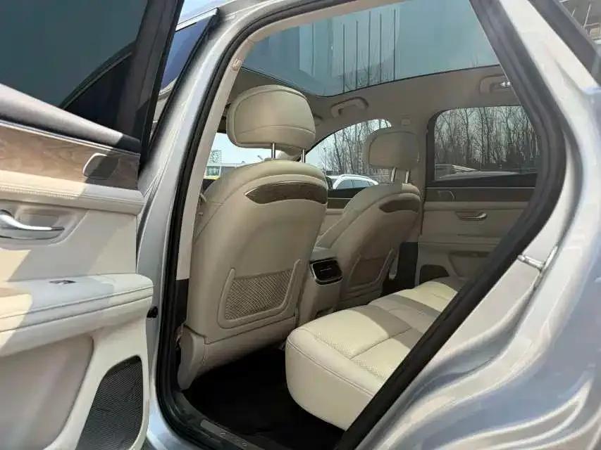 Wenjie M5 2022 Extended Range 4WD Ultimate Edition — миниатюра 13