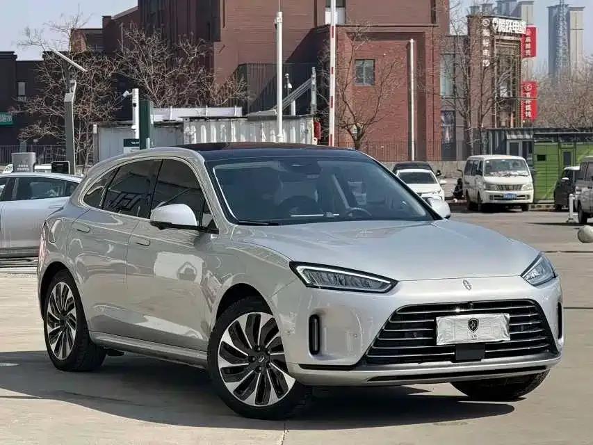 Wenjie M5 2022 Extended Range 4WD Ultimate Edition — миниатюра 3