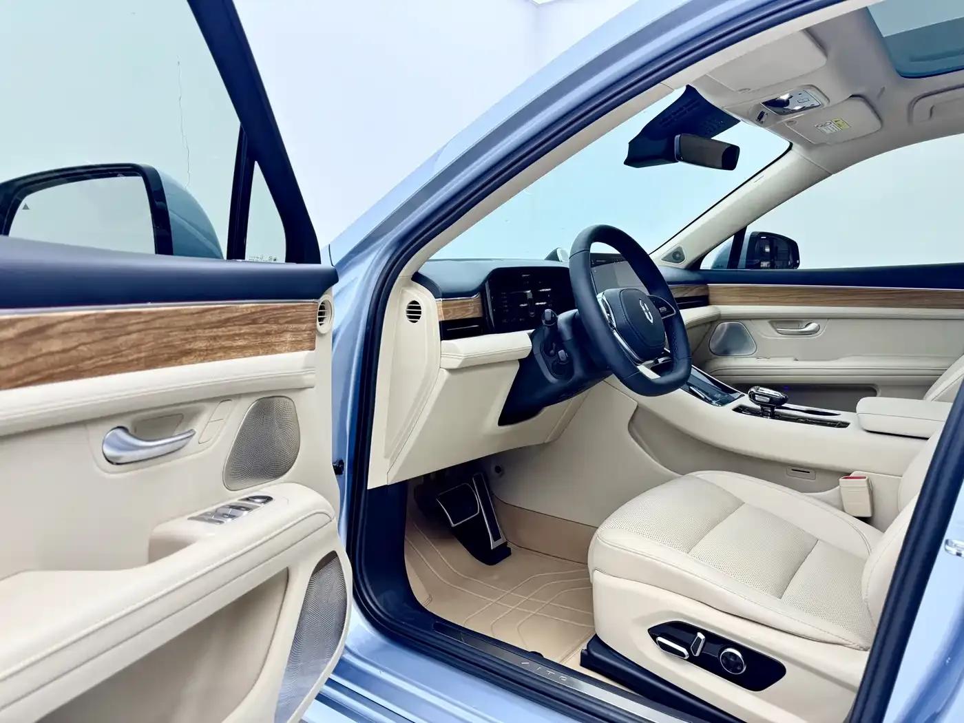 Wenjie M5 2023 Range Extended Rear-Wheel Drive Intelligent Driving Edition — миниатюра 4