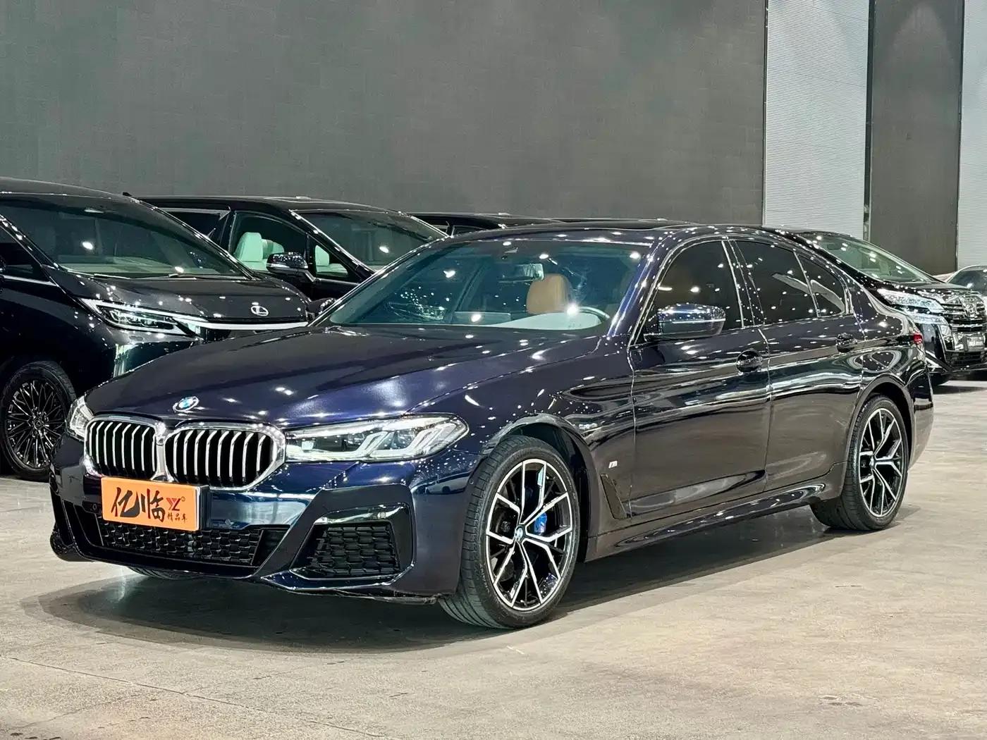 2022 BMW 5 Series Imported Model 530i M Sport Package — миниатюра 1