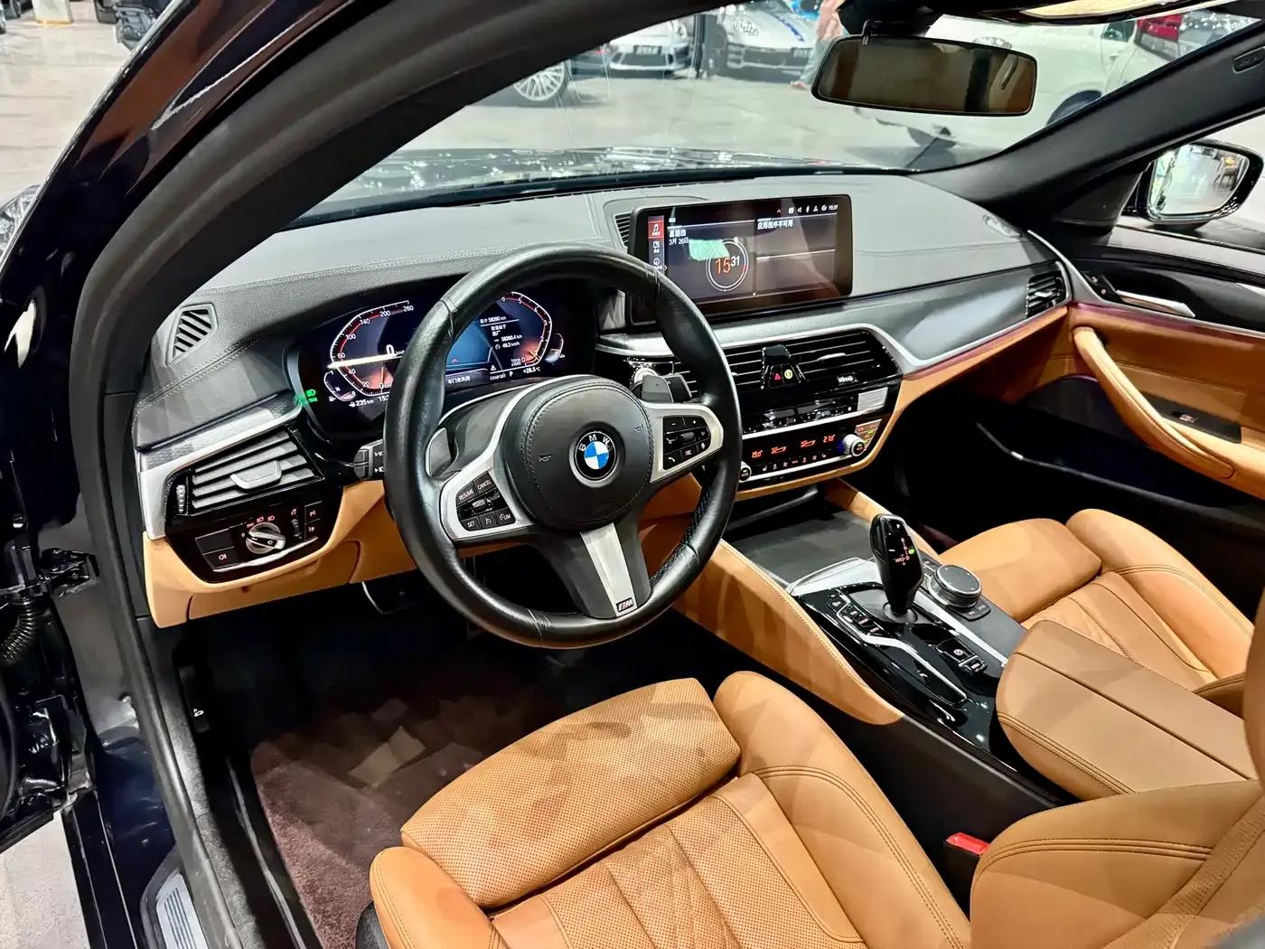 2022 BMW 5 Series Imported Model 530i M Sport Package — миниатюра 6