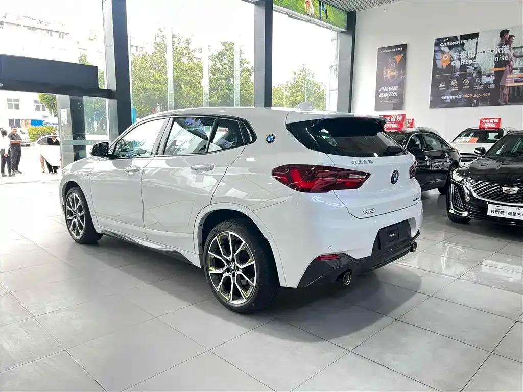BMW X2 2023 xDrive 25i Shining Edition — миниатюра 7