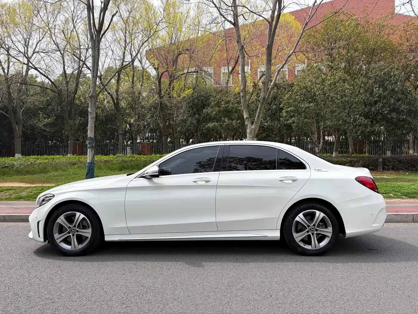 2021 Mercedes-Benz C-Class C 260 L Sport Edition — миниатюра 13