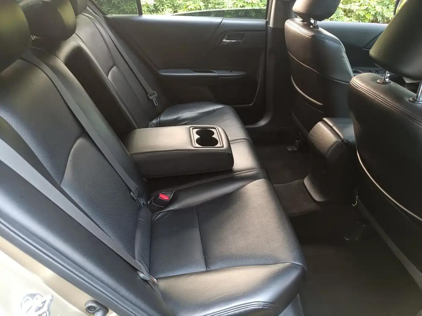 2016 Honda Accord 2.0L Comfort Edition — миниатюра 11