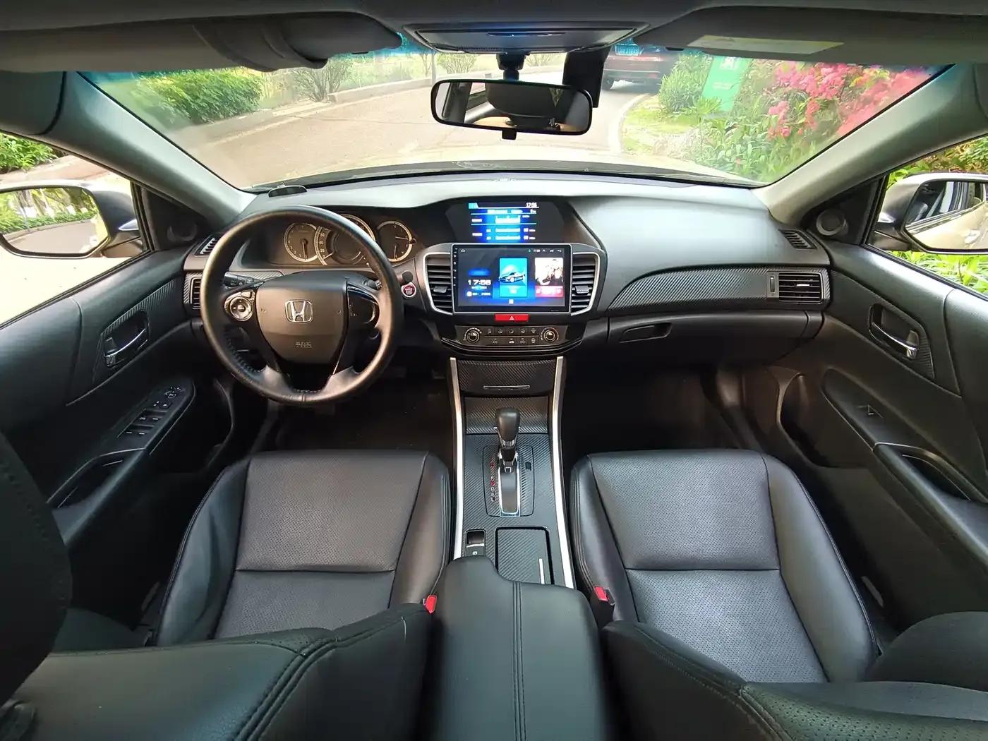 2016 Honda Accord 2.0L Comfort Edition — миниатюра 13
