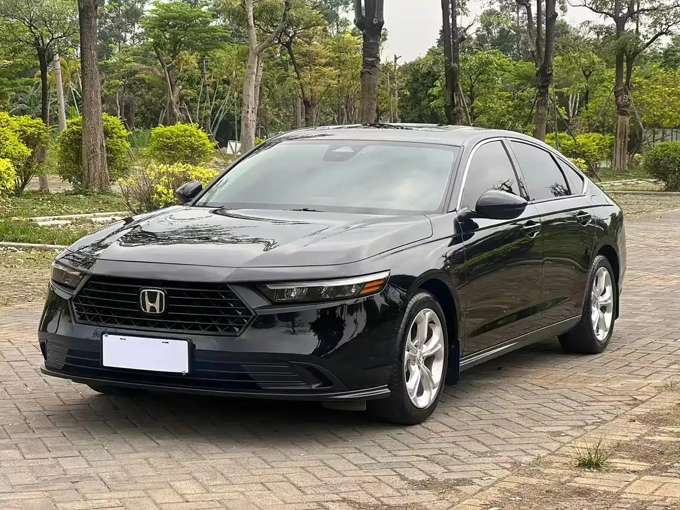 2024 Honda Accord 260TURBO Luxury Edition — миниатюра 1