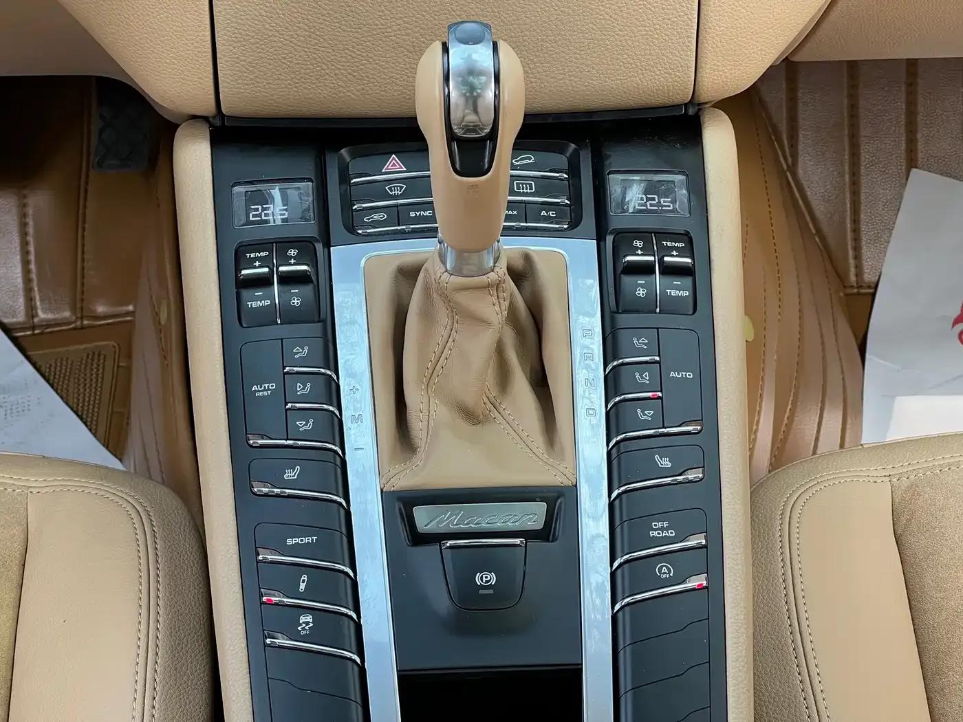 2014 Macan 2.0T — миниатюра 18