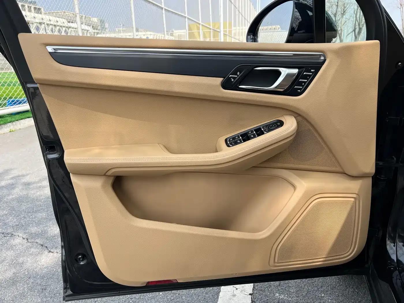 2014 Macan 2.0T — миниатюра 20