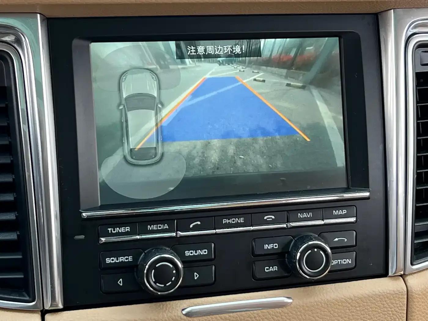 2014 Macan 2.0T — миниатюра 24