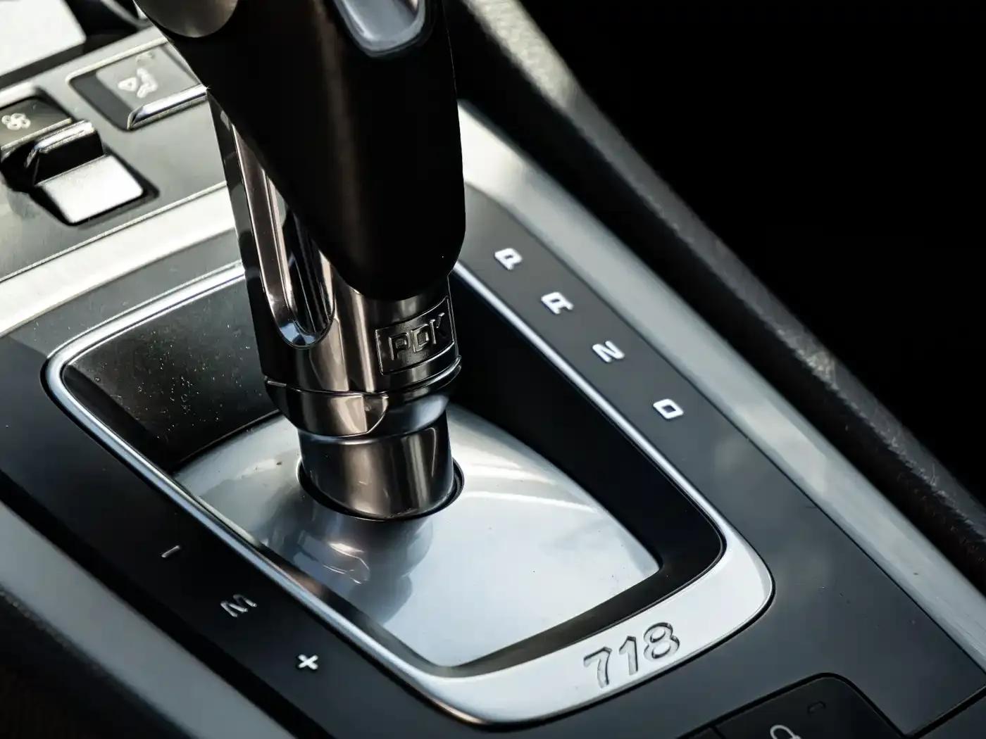 Porsche 718 Cayman 2016 2.0T — миниатюра 19