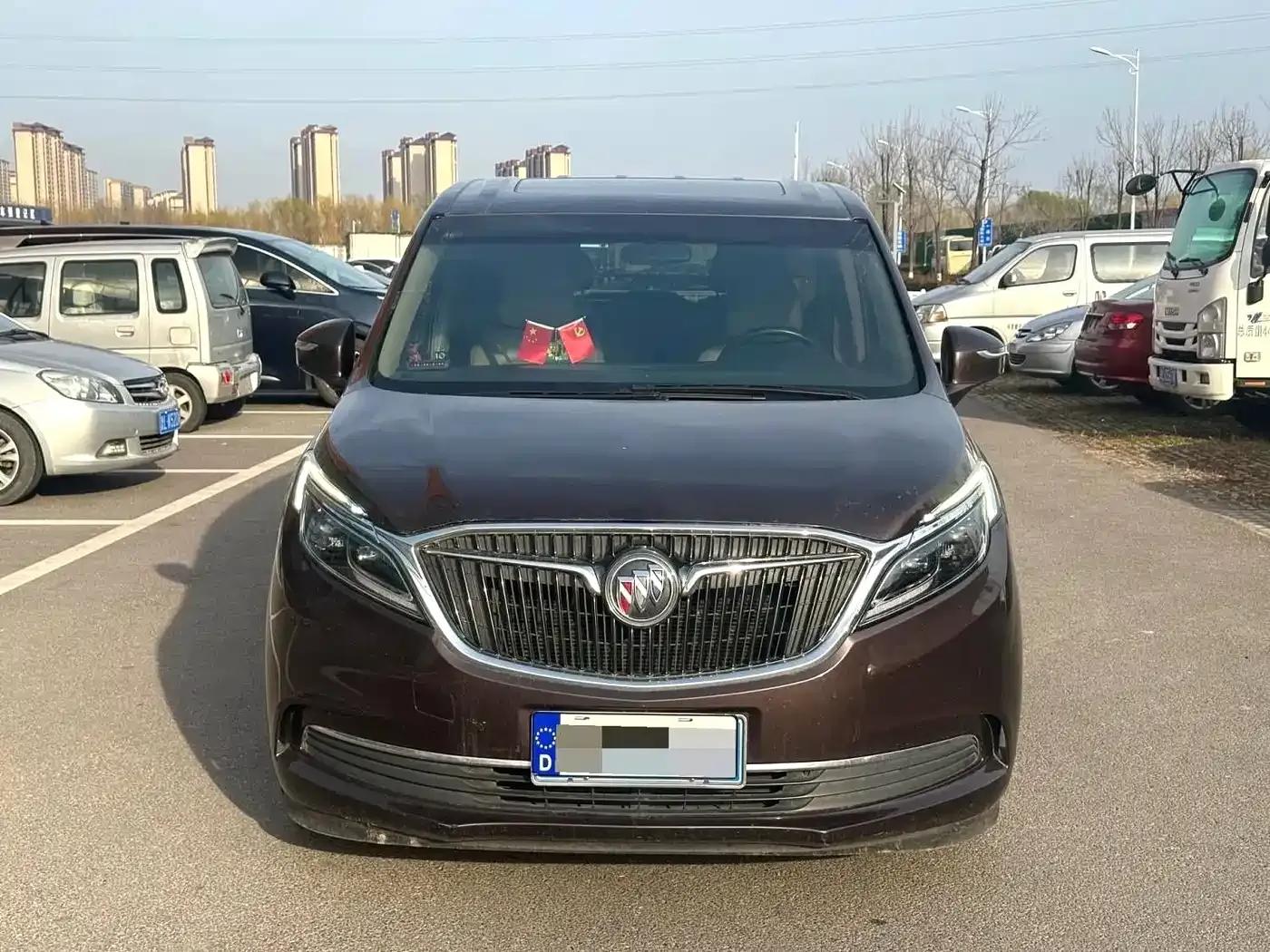 Buick GL8 2017 ES 28T Comfort Model (National V Emission Standard) — миниатюра 1