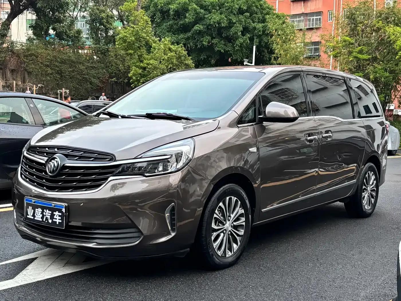 Buick GL8 2021 Land Business Class 652T Luxury — миниатюра 1