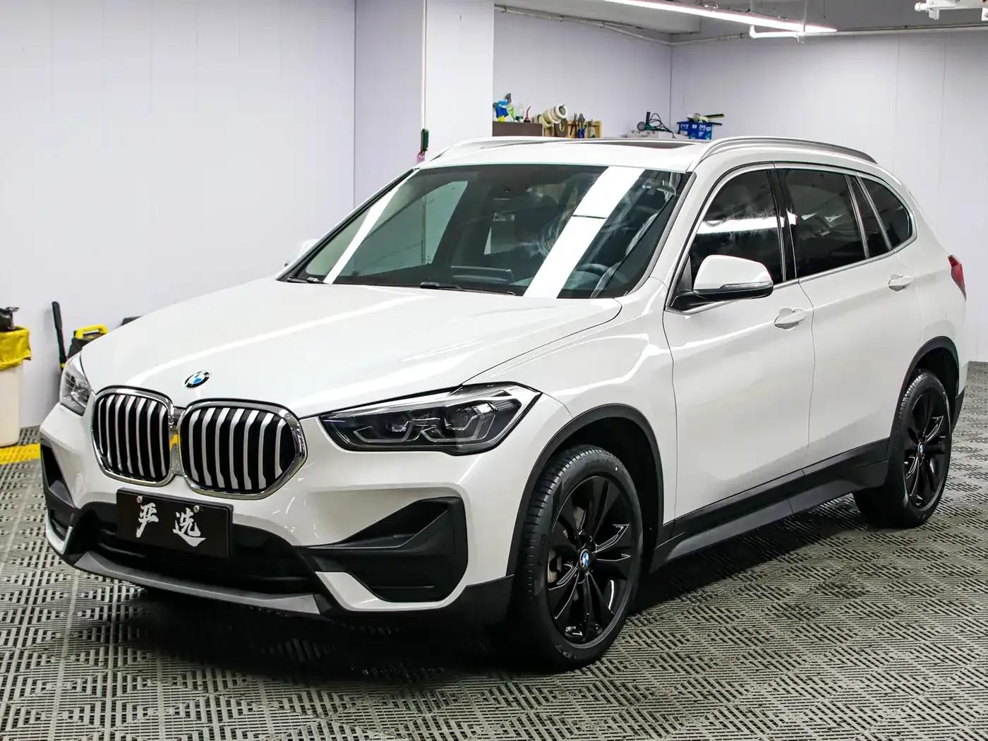 BMW X1 2022 sDrive20Li Fashion Edition — миниатюра 1
