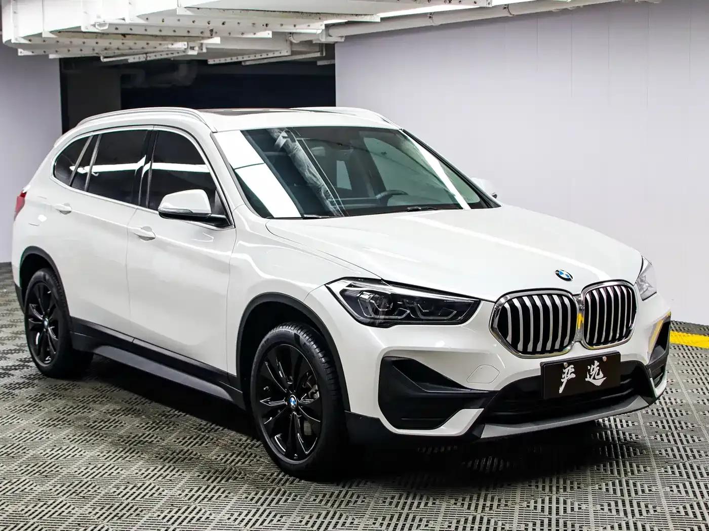 BMW X1 2022 sDrive20Li Fashion Edition — миниатюра 3