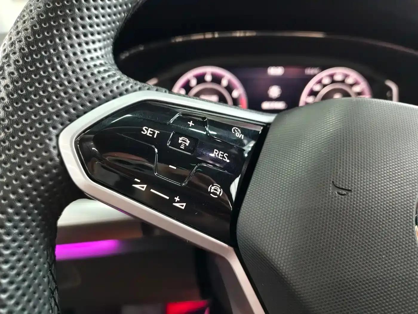 2024 Passat 330TSI Starry Sky Elite Edition — миниатюра 11