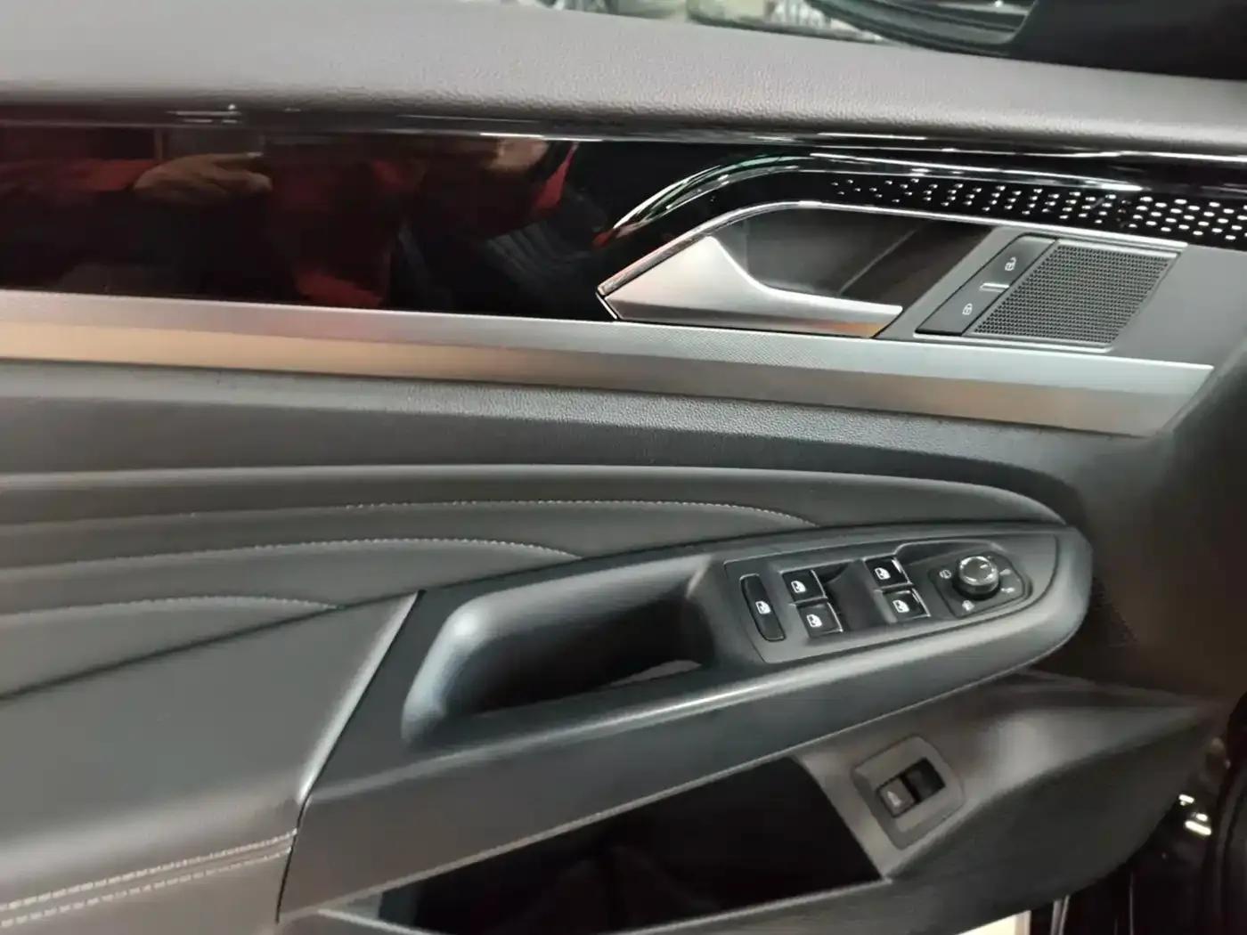 2024 Passat 330TSI Starry Sky Elite Edition — миниатюра 8