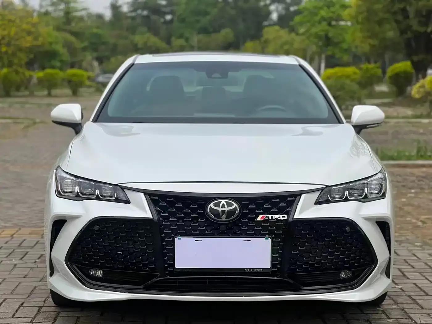2022 Toyota Avalon 2.5L Luxury Edition — миниатюра 2