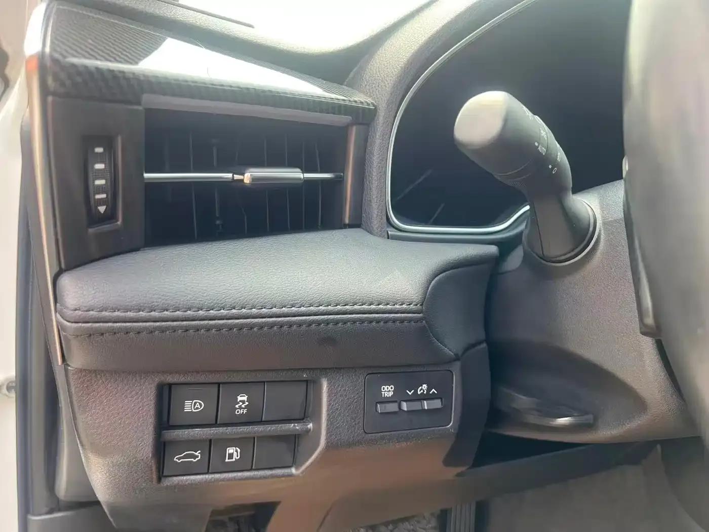 2022 Toyota Avalon 2.5L Luxury Edition — миниатюра 9
