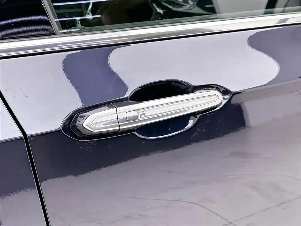 Cadillac XT6 2021 28T Six-Seat AWD Luxury — миниатюра 11