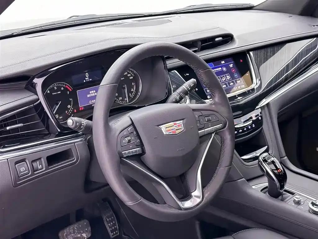 Cadillac XT6 2021 28T Six-Seat AWD Luxury — миниатюра 18