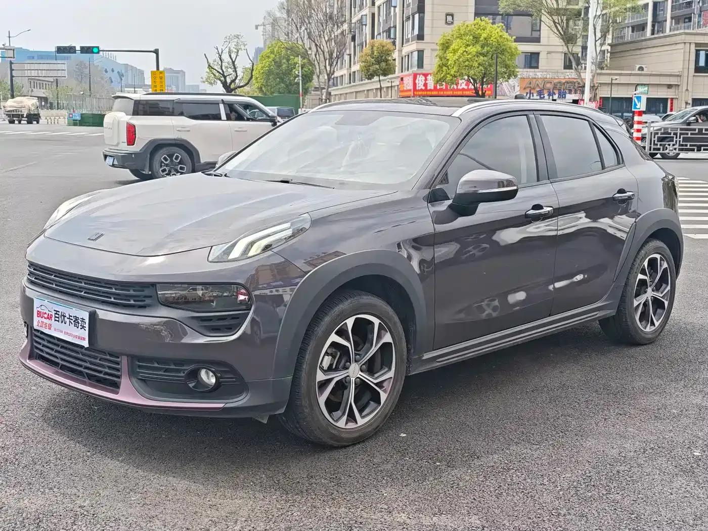 Lynk & Co 02 2020 1.5T DCT 2WD Premium Edition — миниатюра 1