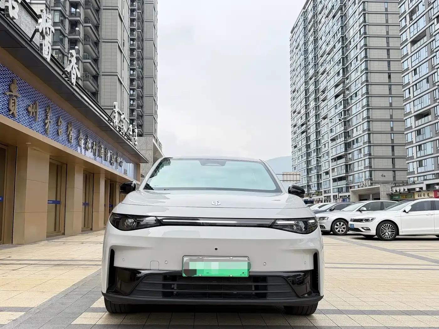Leapmotor C10 2024 Model 530 Smart Edition — миниатюра 2