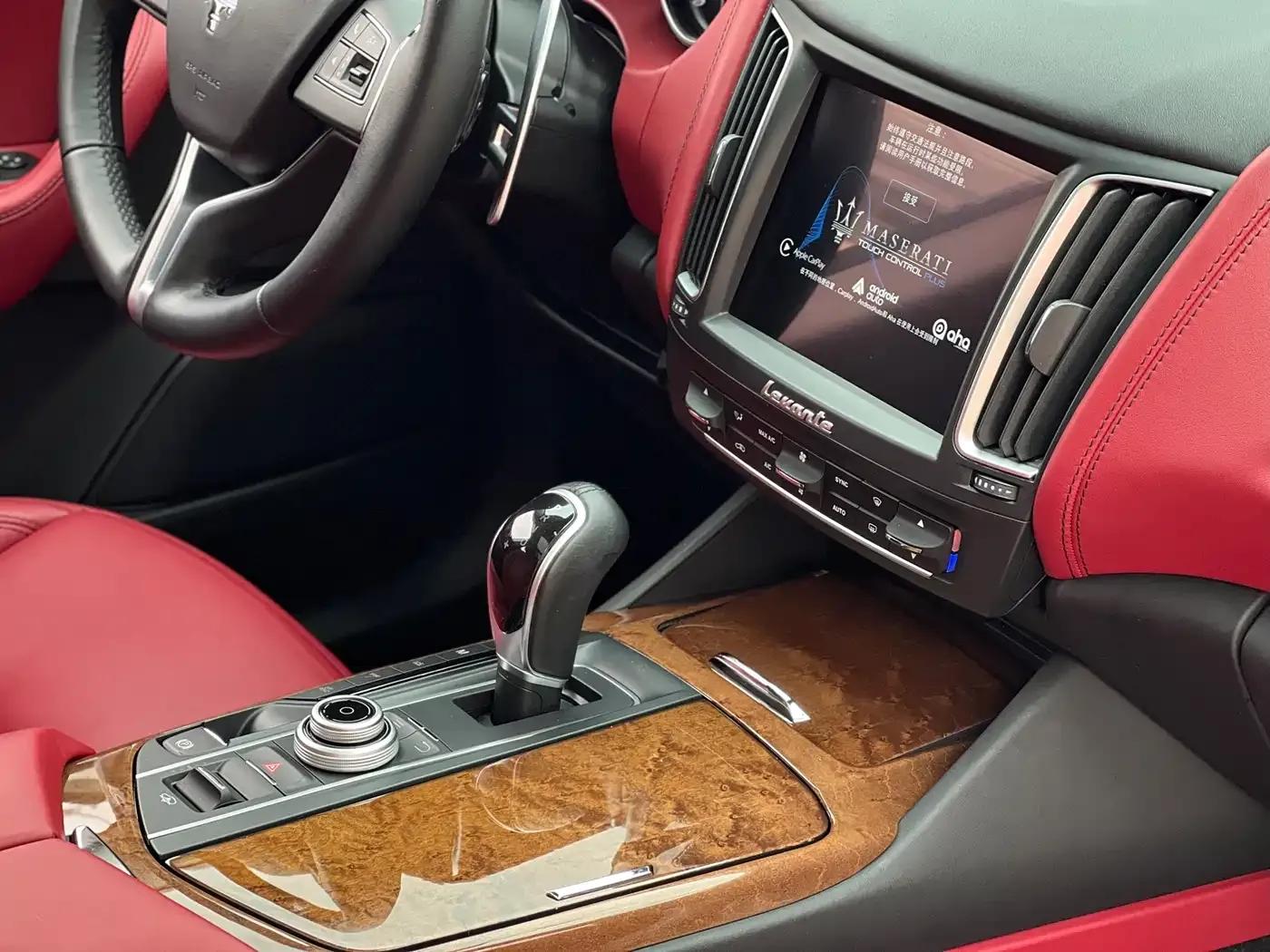 2018 Levante 3.0T Standard Edition — миниатюра 13