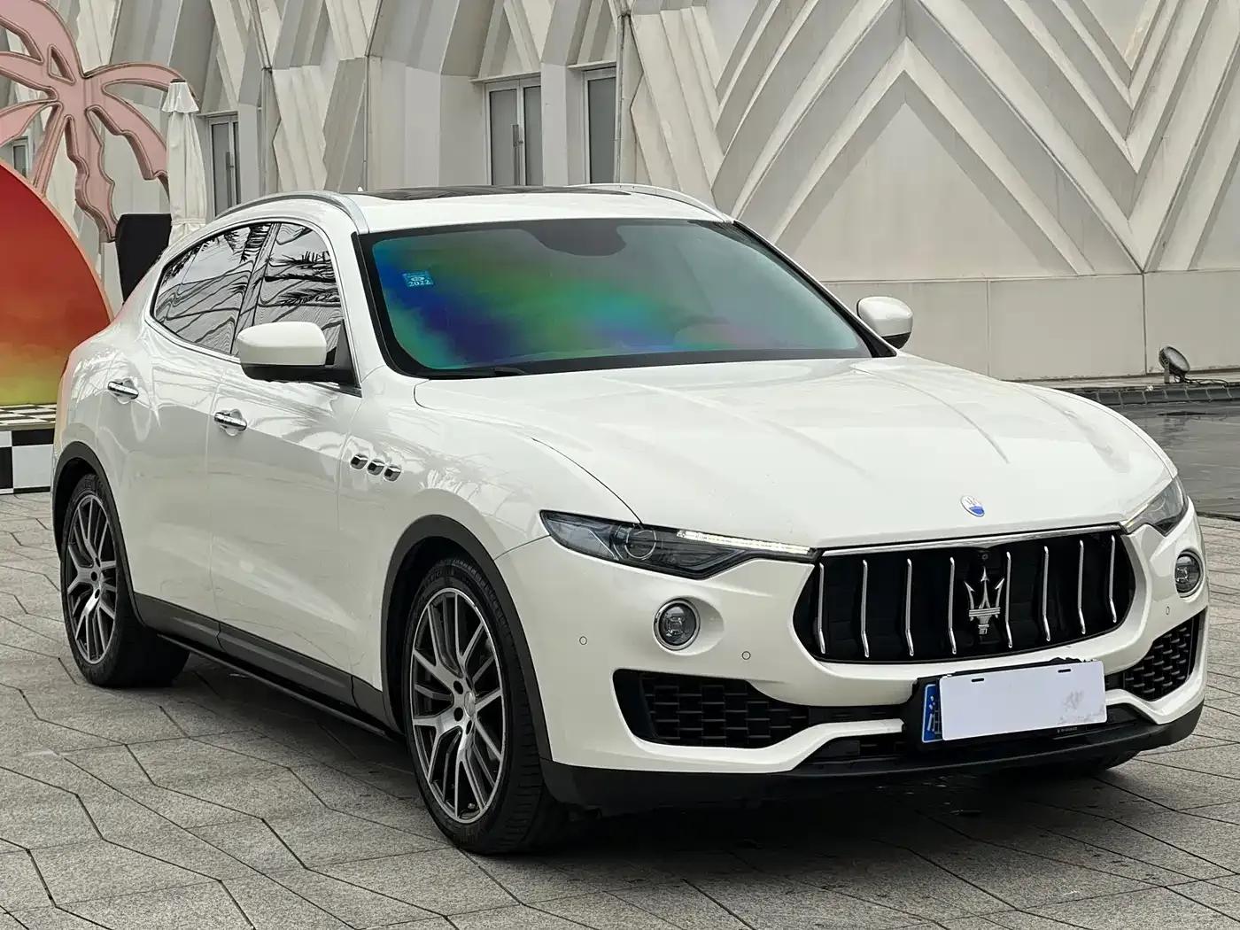 2018 Levante 3.0T Standard Edition — миниатюра 3