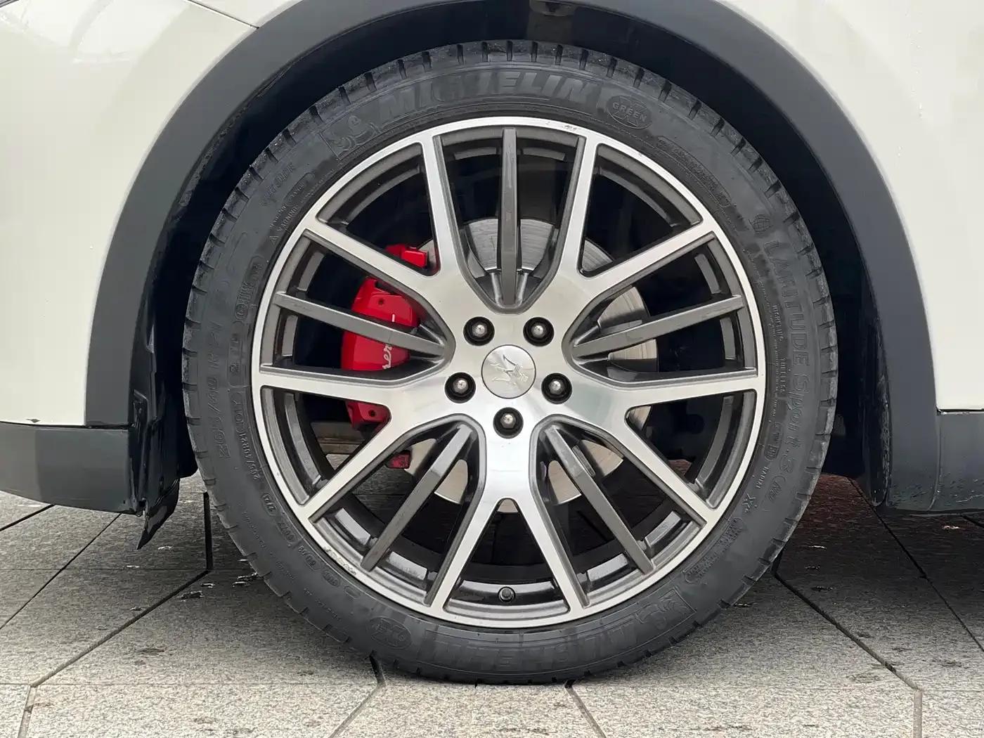2018 Levante 3.0T Standard Edition — миниатюра 8