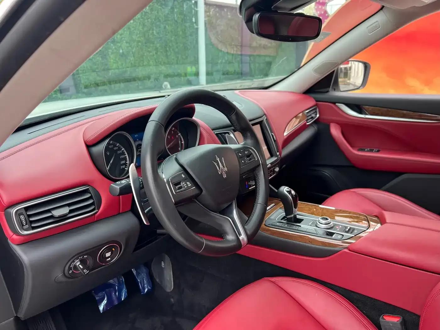 2018 Levante 3.0T Standard Edition — миниатюра 9