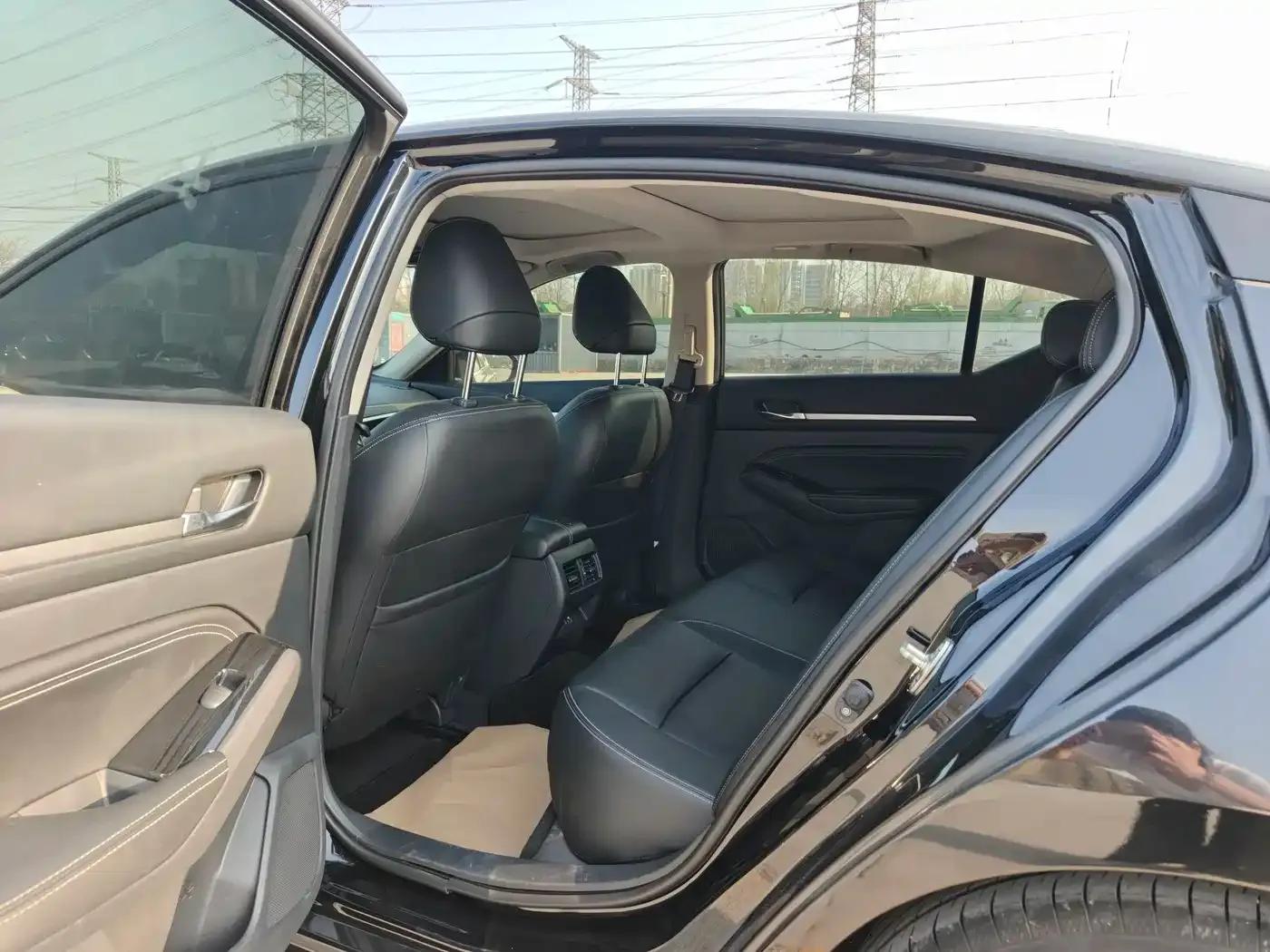 Teana 2021 2.0T XL Upper AD1 Smart Navigation Edition — миниатюра 6