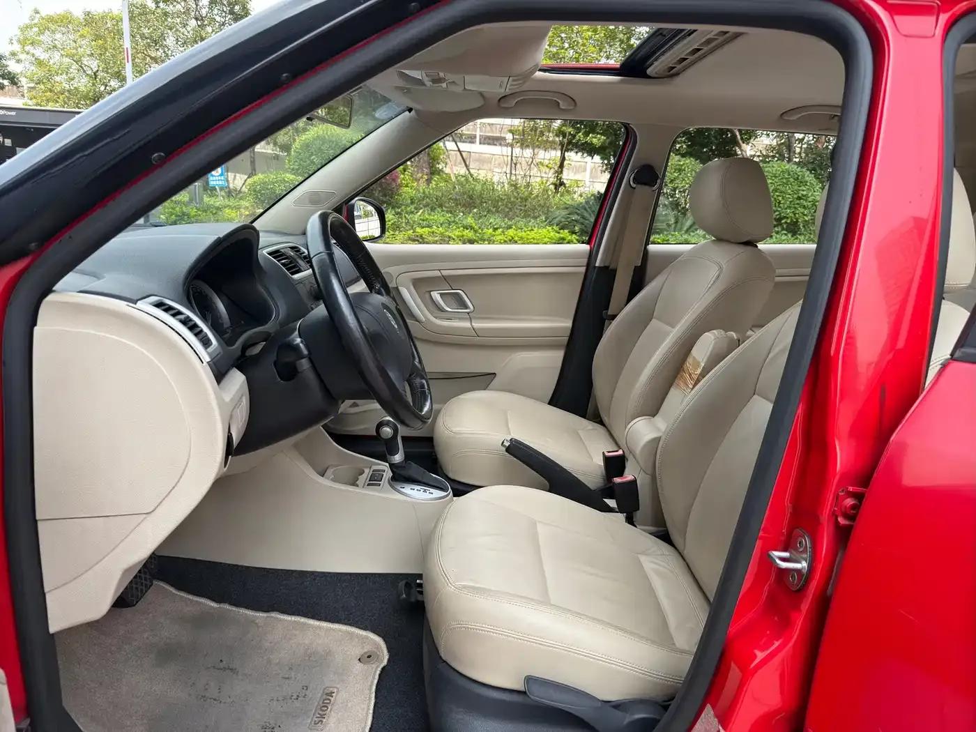 Fabia 2009 1.6L Automatic Crystal Edition — миниатюра 10