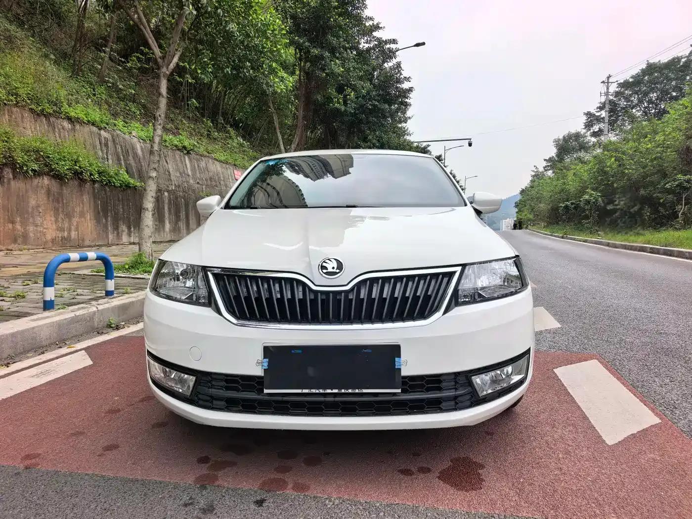 Rapid Spaceback 2016 Facelift 1.6L Automatic Comfortline — миниатюра 2