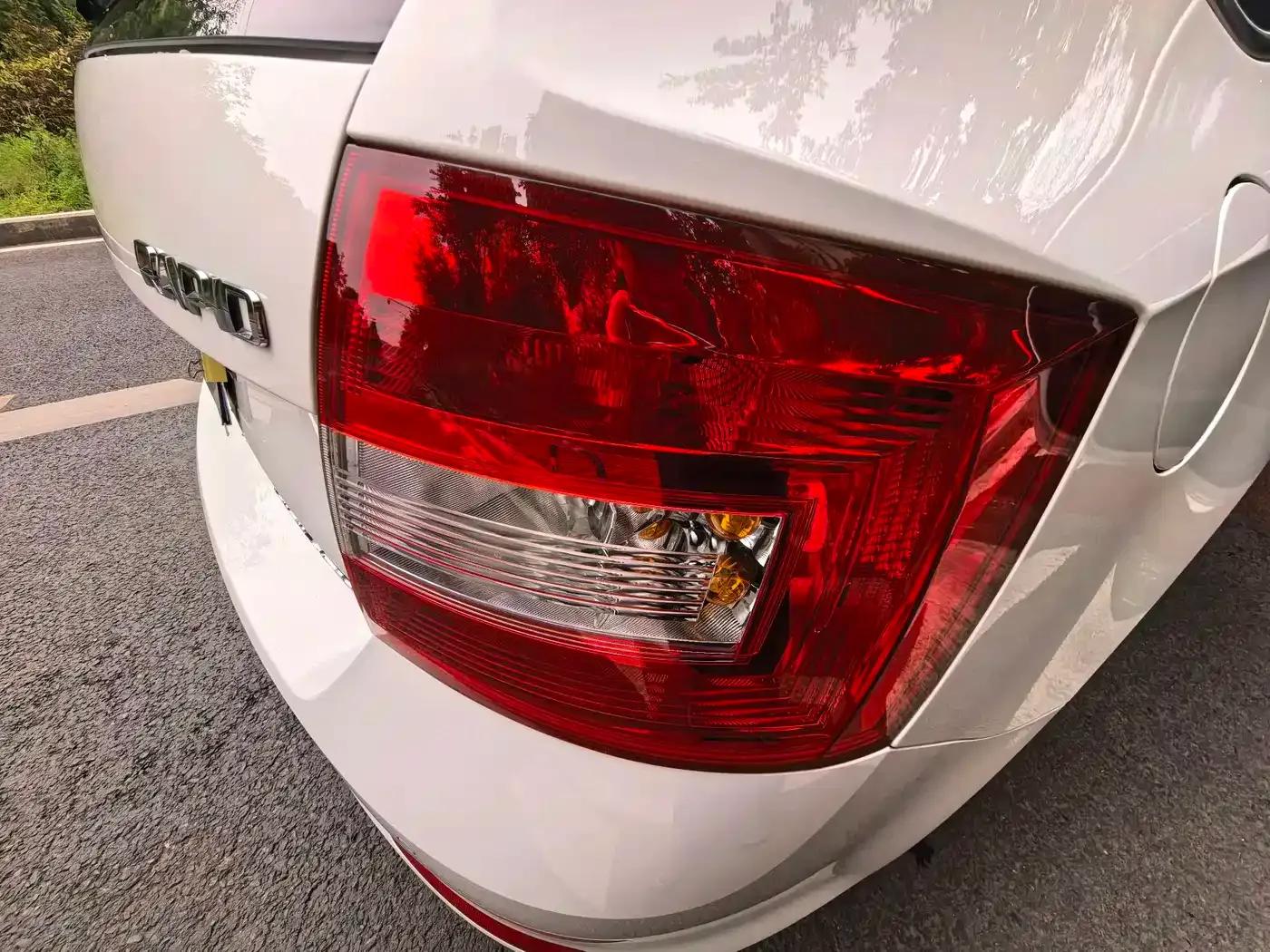 Rapid Spaceback 2016 Facelift 1.6L Automatic Comfortline — миниатюра 14