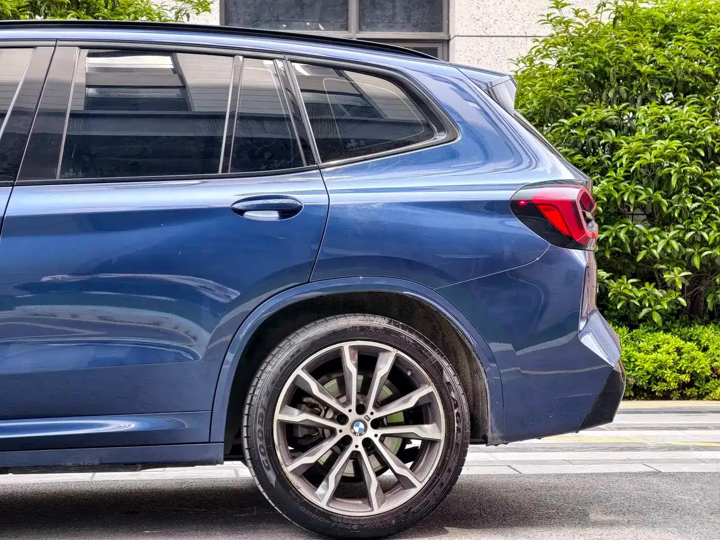 BMW X3 2022 xDrive30i Leading Edition M Sport Package — миниатюра 8