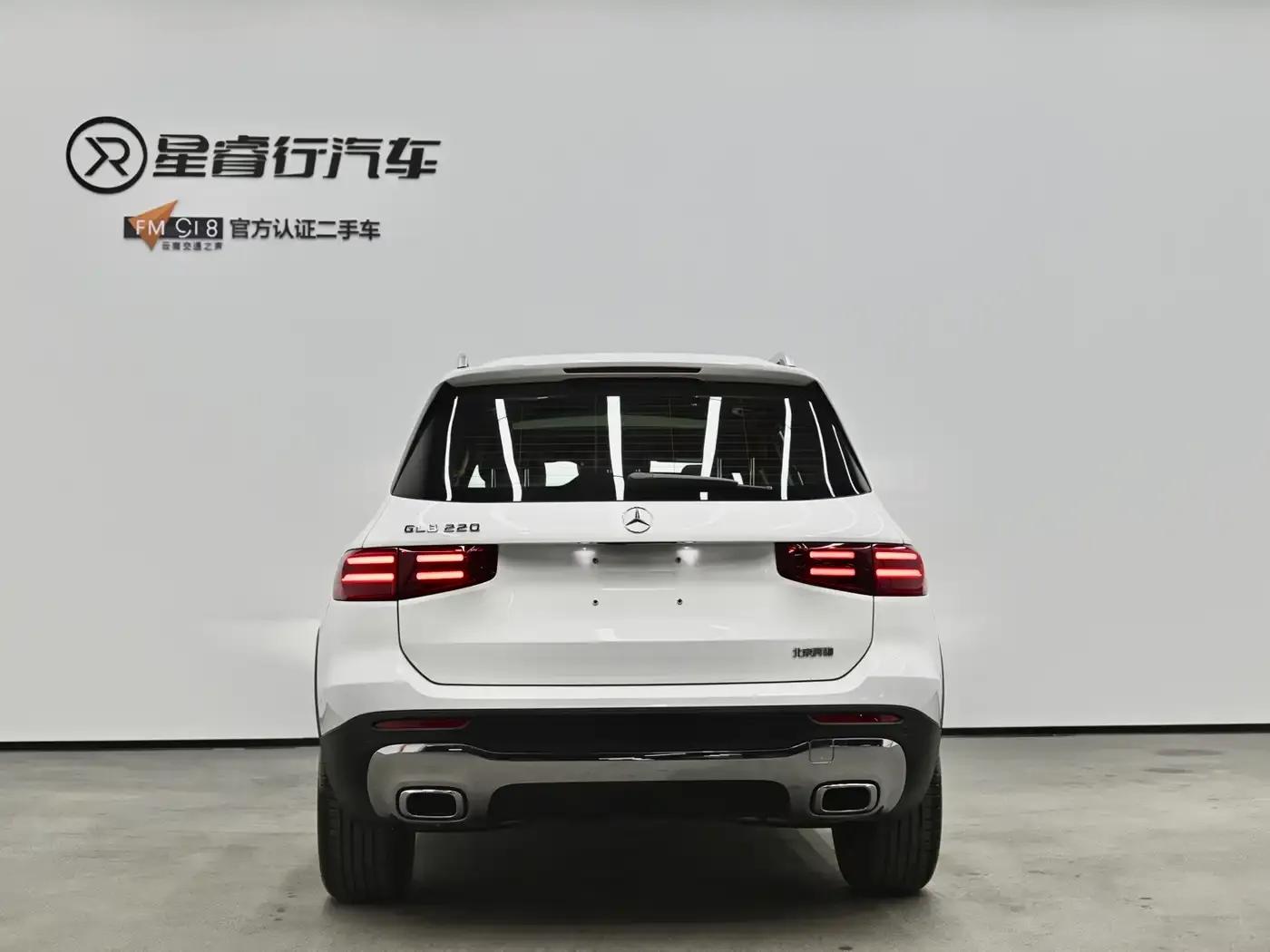 2024 Mercedes-Benz GLB 220 Dynamic — миниатюра 2