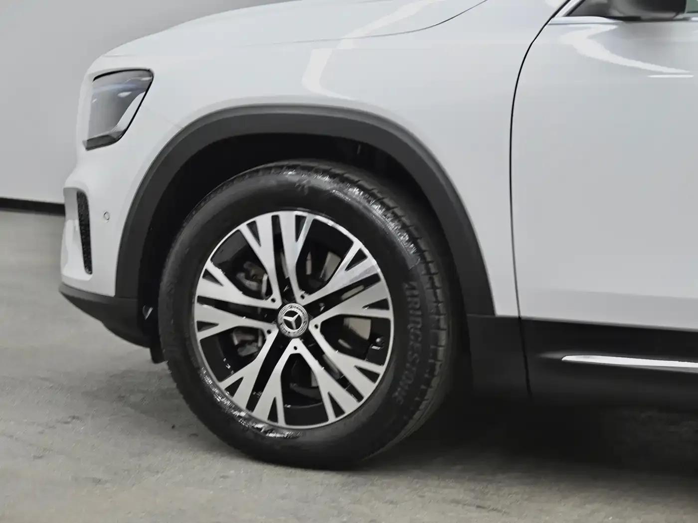 2024 Mercedes-Benz GLB 220 Dynamic — миниатюра 21
