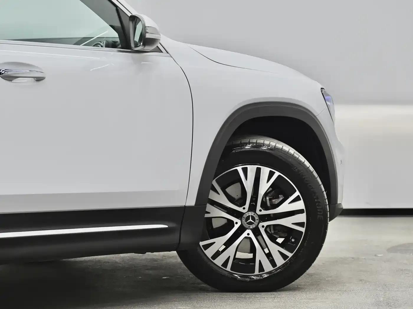 2024 Mercedes-Benz GLB 220 Dynamic — миниатюра 31