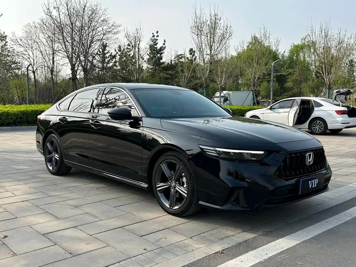 2025 Inspire 260TURBO Elegant Edition — миниатюра 3