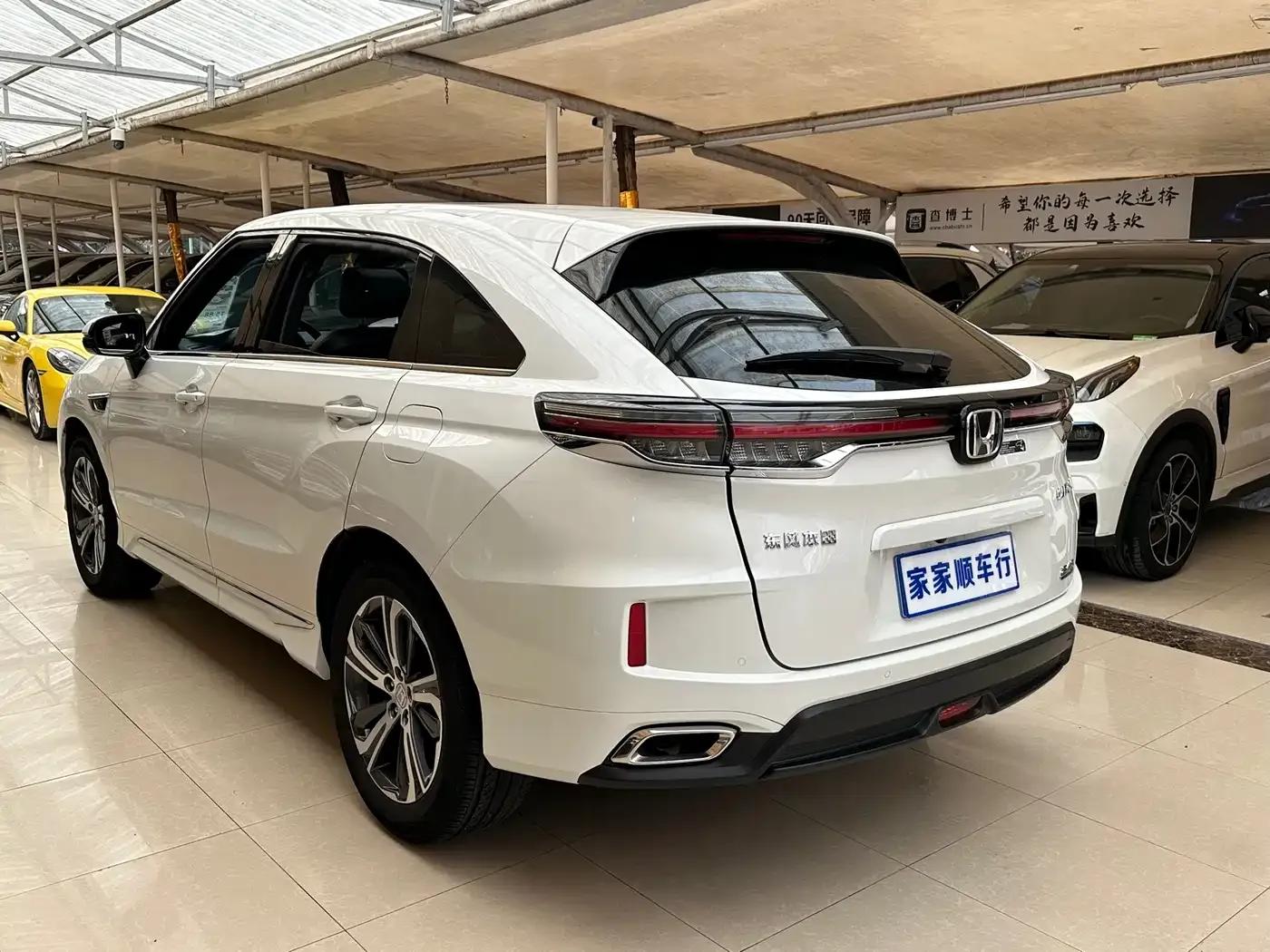 Honda UR-V 2020 240TURBO 2WD Elegant Edition — миниатюра 4