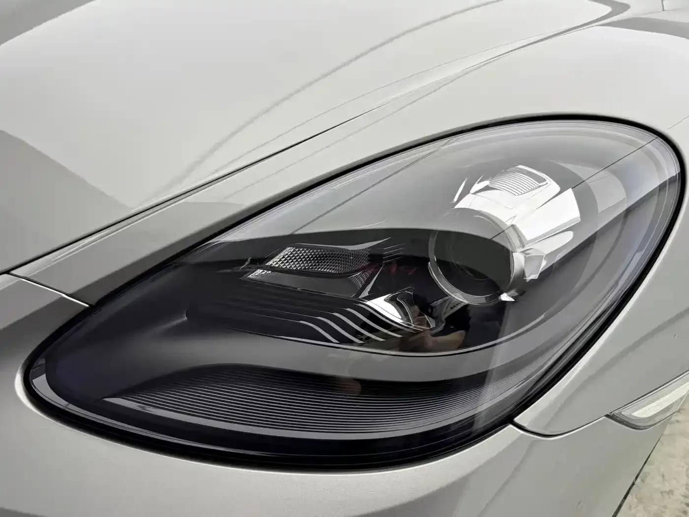 2022 Porsche 718 Boxster 2.0T — миниатюра 9