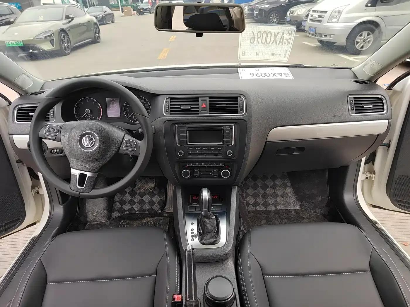 2014 Volkswagen Sagitar 1.4TSI Automatic Luxury — миниатюра 4